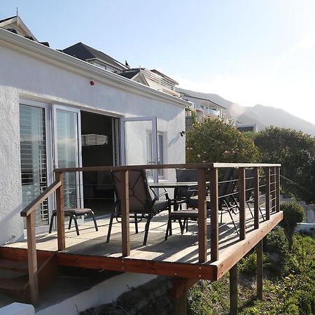 Apartment The Nook Fish Hoek Bagian luar foto